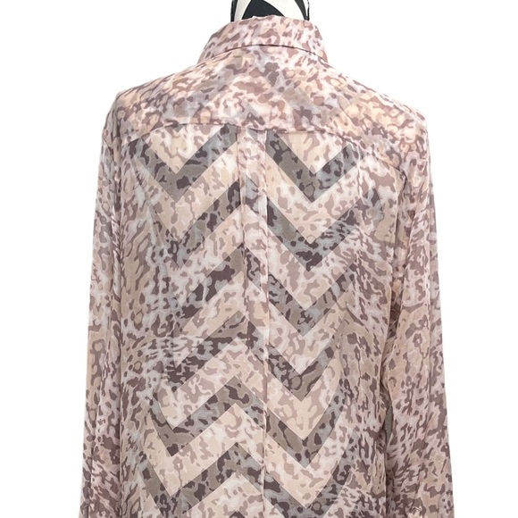 Equipment 100% Silk Sheer Leopard Print Long-Sleeve Button Down Front Blouse - Picture 4 of 12